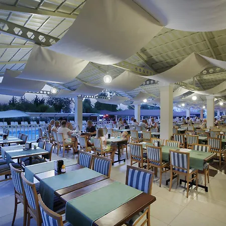 أرماس غرين فوغلا بيتش 4* أفسالاّر